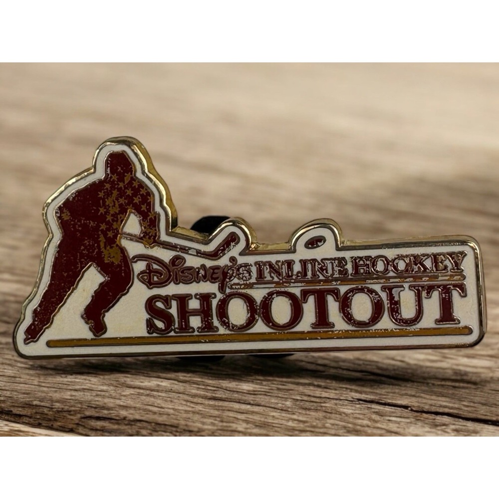Disney pin Inline Hockey Shootout Trading Pins 2007‎